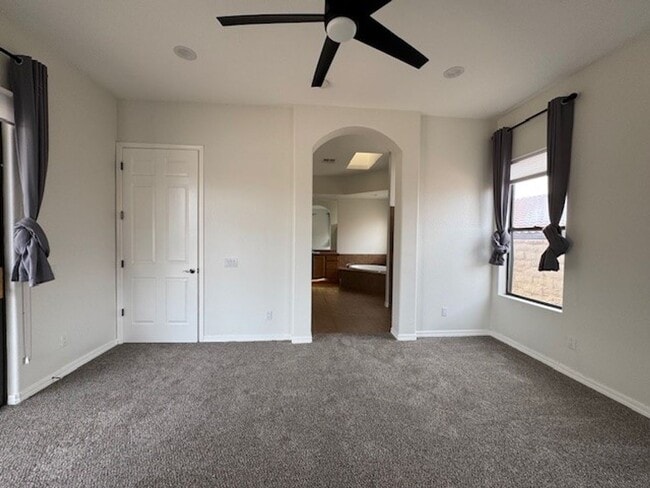 Building Photo - 3 BR on the GOLF COURSE with POOL-Laughlin Ranch with views