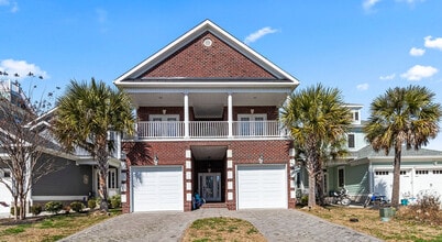 Building Photo - Crystal Water Home