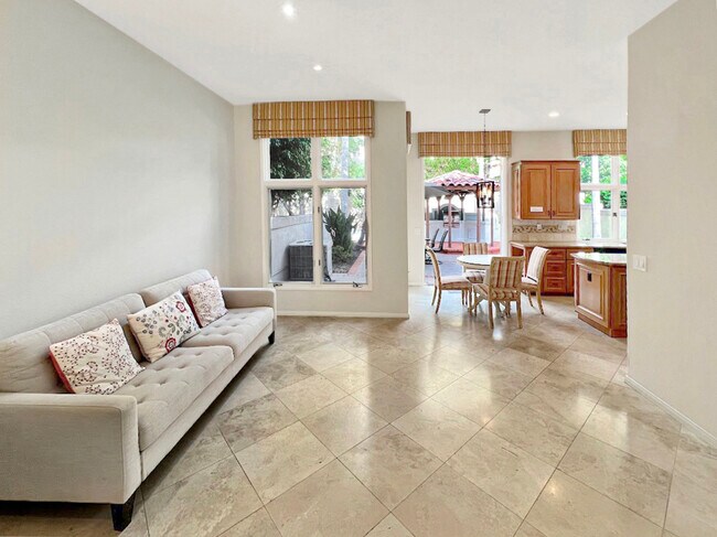 Building Photo - 9761 Claiborne Square