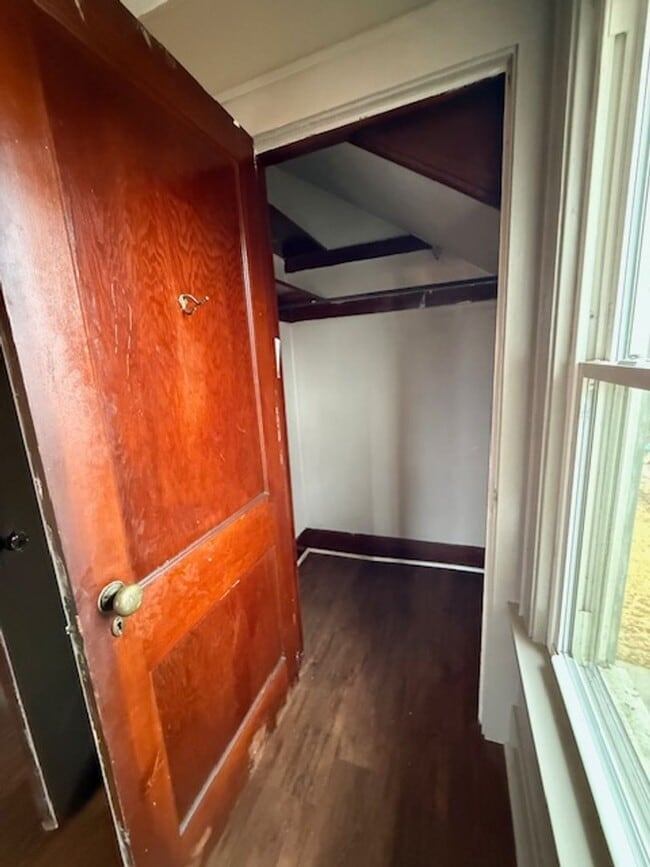 Building Photo - 3 Bedroom / 1 Bath house with Garage in Peoria