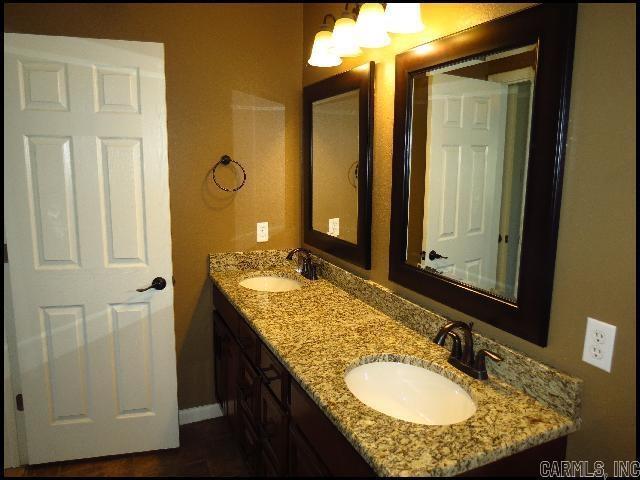 Building Photo - 14 Cody Ln