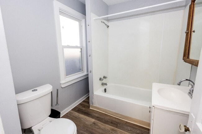 Building Photo - 3132 West 33rd-