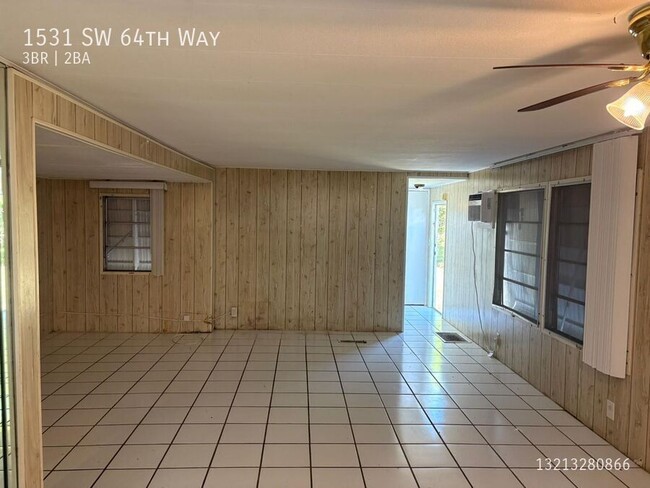 Building Photo - Beautiful 3/2 Mobile Home in Sandalfoot Cove