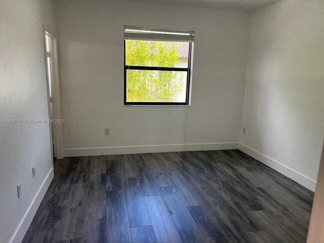 Building Photo - 9212 W 33rd Way