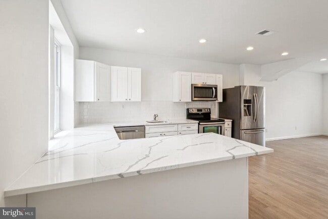 Building Photo - 4013 Bleigh Ave