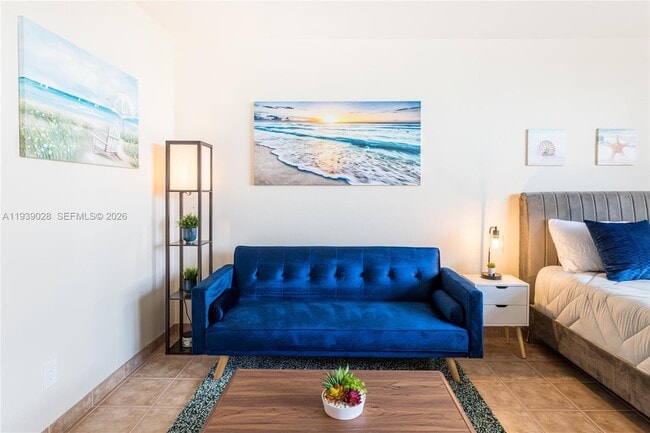 Building Photo - 100 Lincoln Rd