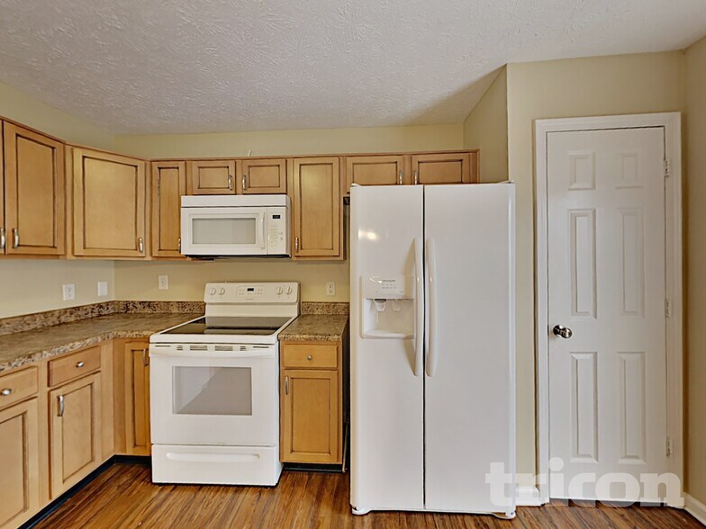 Building Photo - 2940 Armaugh Dr