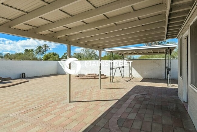 Building Photo - 3 Bedroom Pet-Friendly Home in Tucson, AZ ...
