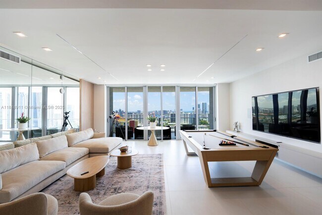 Building Photo - 330 Sunny Isles Blvd