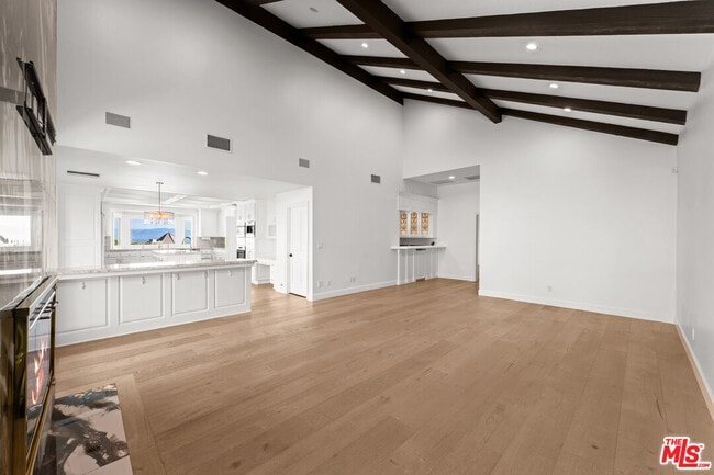 Building Photo - 6024 Paseo La Vista