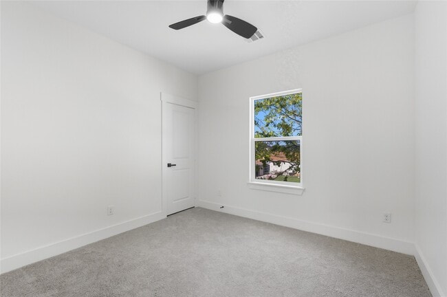 Building Photo - 123 S Virginia St