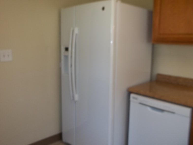 Building Photo - 410 E Kentucky Ave