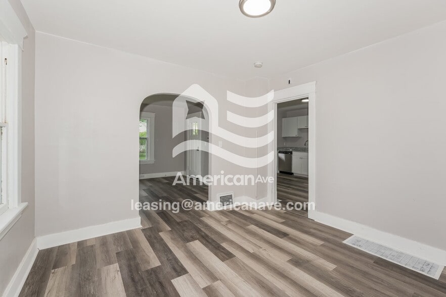 Building Photo - 1026 Brownell Ave