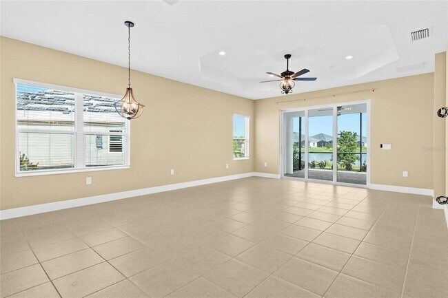 Building Photo - 10112 Lake Wales Cir