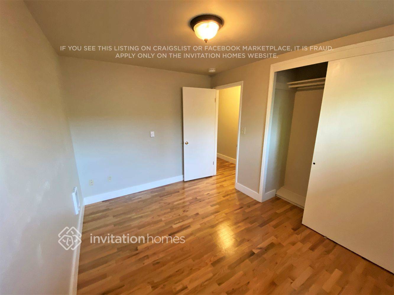 Building Photo - 1131 Lenore Dr