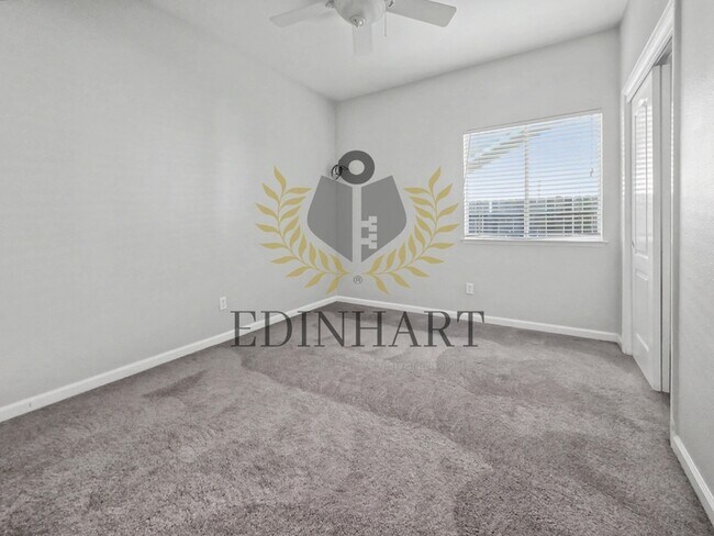 Building Photo - 5774 N State St