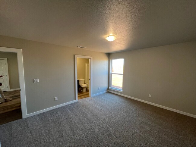 Building Photo - 1207 Bajada St.