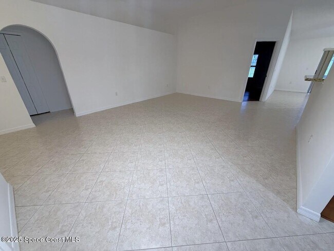 Building Photo - 1781 Brookshire Cir