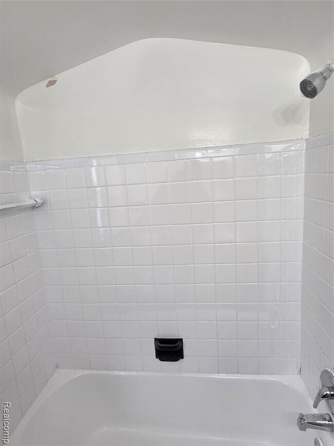 Building Photo - 12920 Payton St