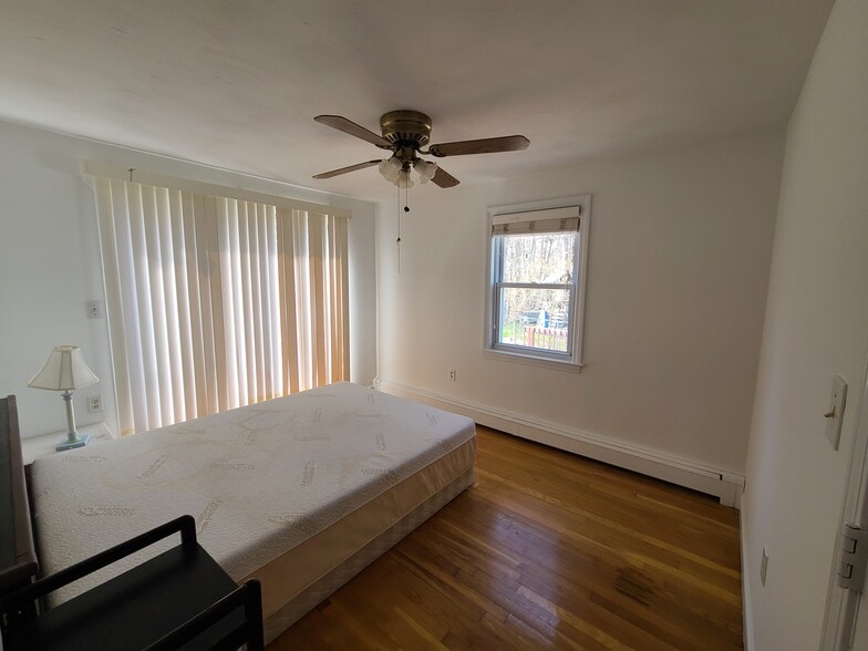 Bedroom 4 - 55 Newport Ave