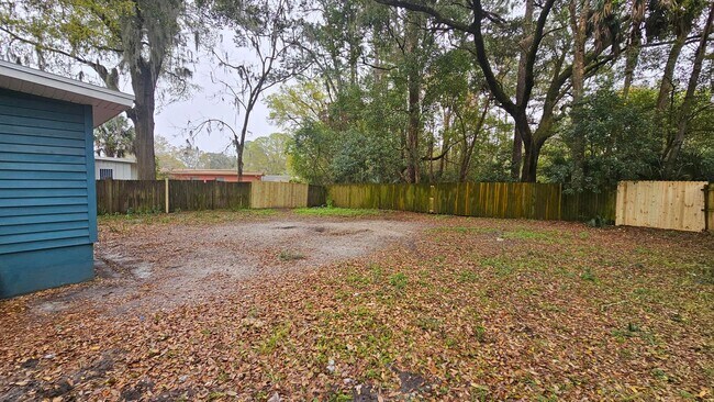 Building Photo - 3912 Robert C Weaver Dr