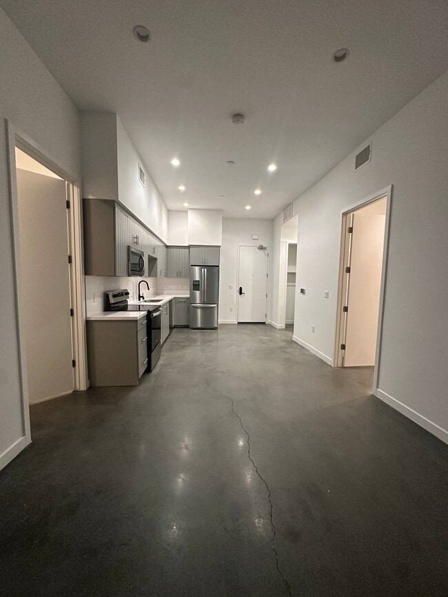 Building Photo - 20060 Prairie St