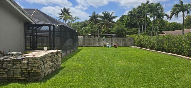 Building Photo - 288 NW 89th Ave