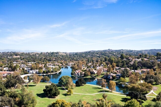 Building Photo - 4610 Park Granada