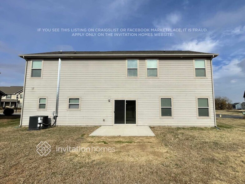 Building Photo - 5386 Roberta Crossing Dr