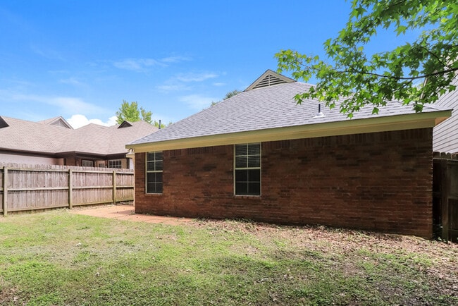 Building Photo - 1413 Marhill Cove
