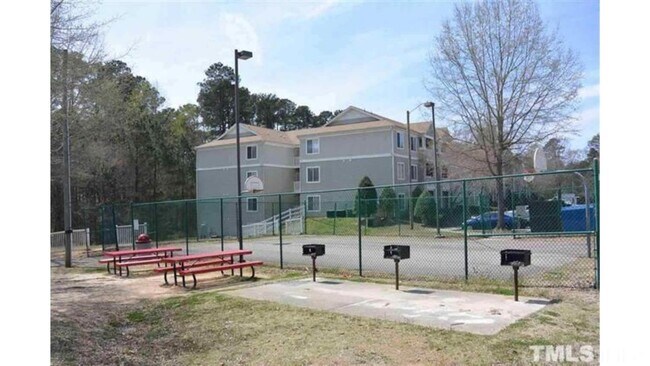 Building Photo - 1241 University Ct