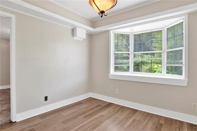 Building Photo - 6023 Lazy Ln