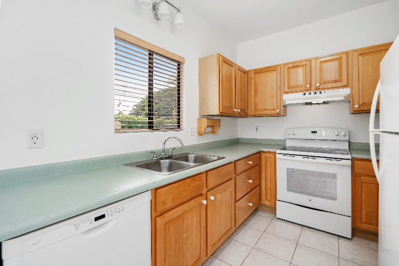 Building Photo - 165 Keonekai Rd