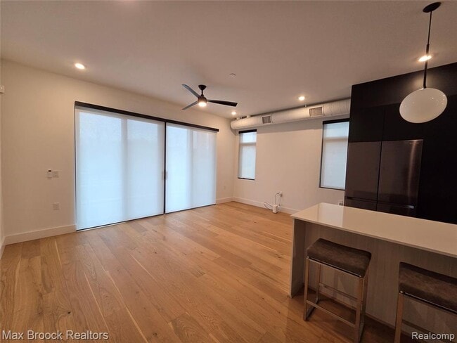 Building Photo - 1640 Bagley St