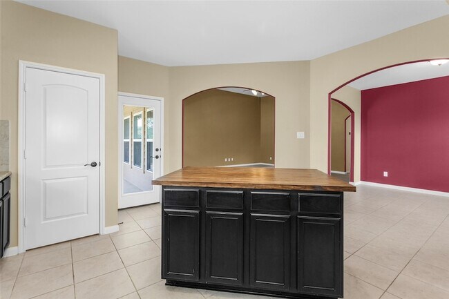 Building Photo - 18755 Wichita Trail