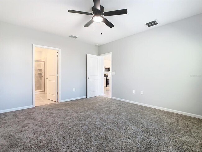 Building Photo - 1033 Holden Wy