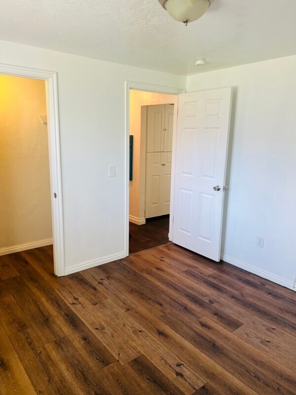 Building Photo - 3362 Westbrook Dr