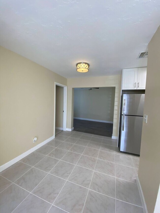 Building Photo - Beautiful 3-bedroom home located in Delray...