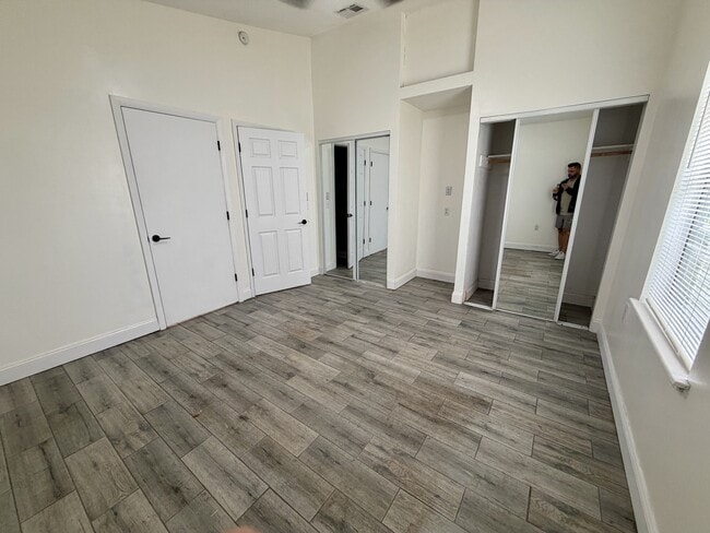 Building Photo - 102 Lake Charles Rd