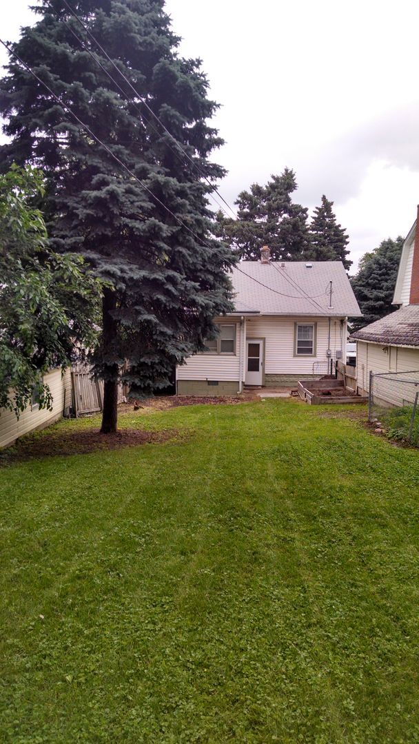 Building Photo - 3 Bedroom Morton Meadows Home for Rent - Close to Everything!