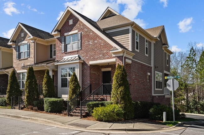 Building Photo - 3019 Valleystone Dr
