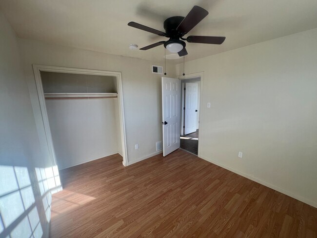 Building Photo - 4101 Parkway Rd