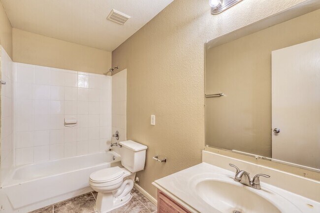 Building Photo - 20826 Bonham Park Ln
