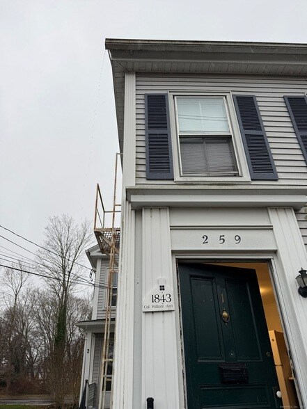 Building Photo - 259 Old Whitfield St