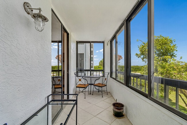Building Photo - 14810 Rue De Bayonne