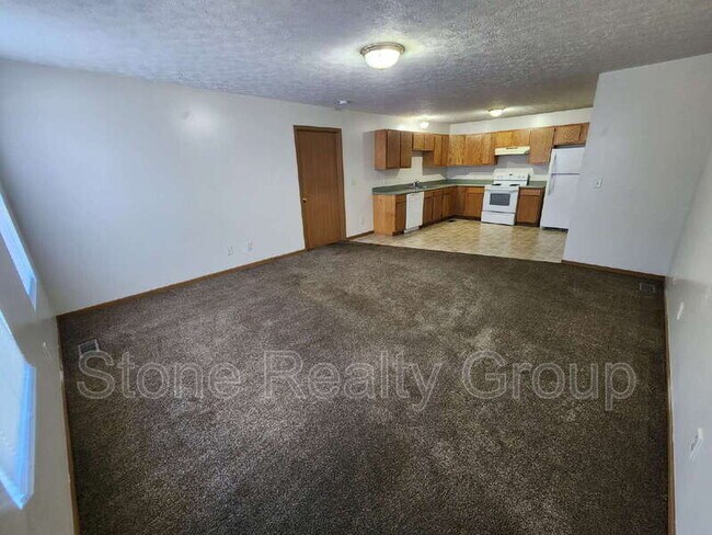 Building Photo - 671 N 25th St