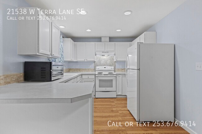 Building Photo - 21538 W Terra Ln SE