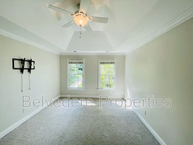 Building Photo - 104 Castleton Pl