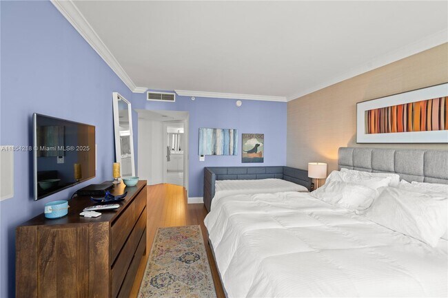 Building Photo - 21055 Yacht Club Dr