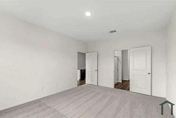 Building Photo - 4929 Mccoy Dr
